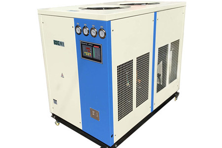 一臺風(fēng)冷箱式冷水機多少錢？