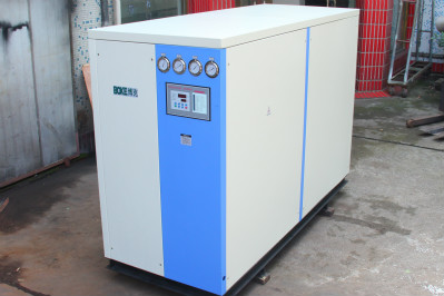 用戶購買水冷箱式冷水機(jī)怎么選擇供貨商？